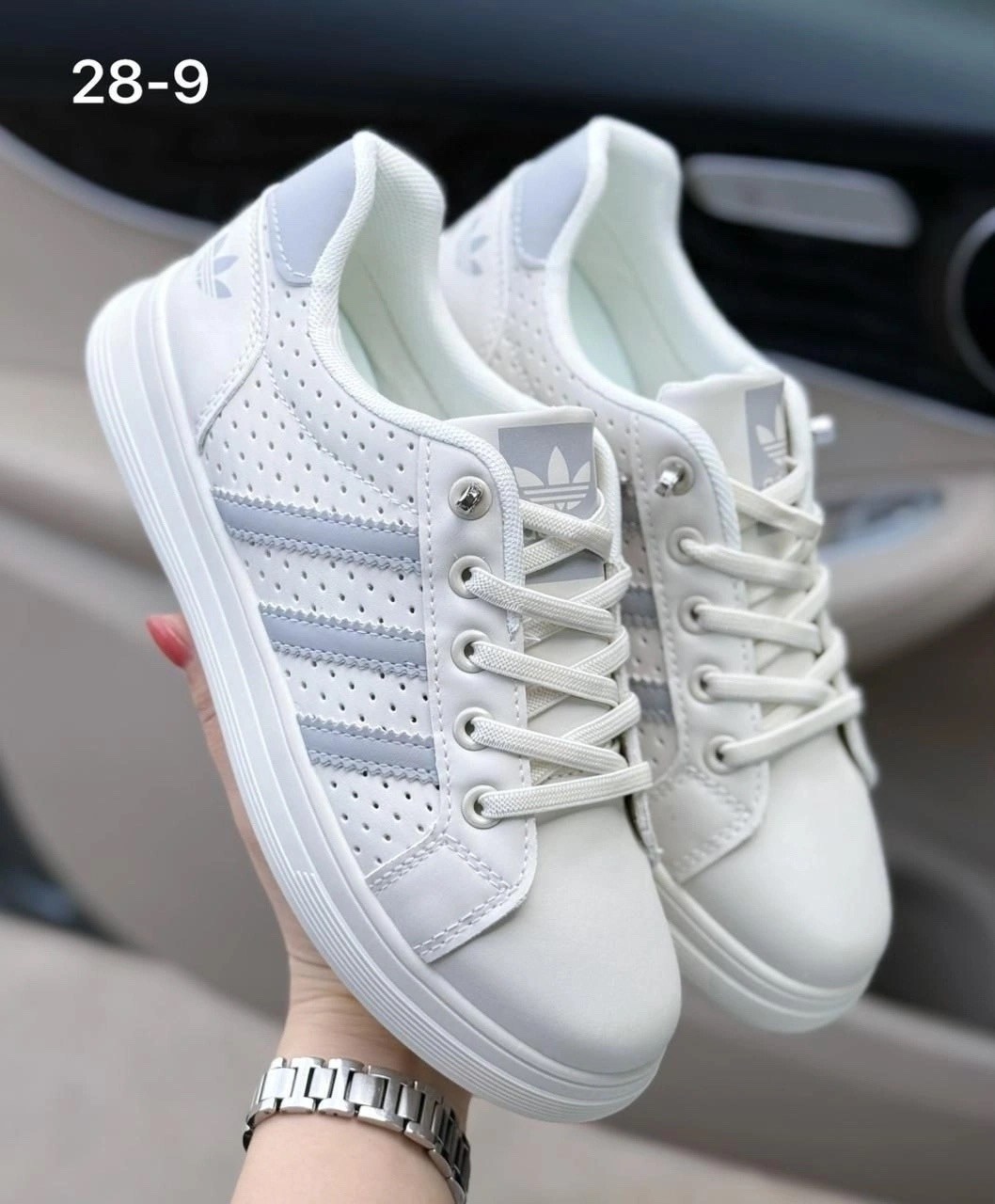 кроссовки адидас женские золотые,,женские кроссовки adidas,женские кроссовки,кроссовки женские белые
