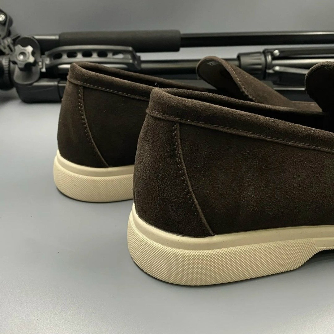 loro piana мужские лоферы,мужские замшевые лоферы,лоферы замшевые,лоферы мужские замшевые с белой подошвой,лоферы лоро пиано мужские замшевые