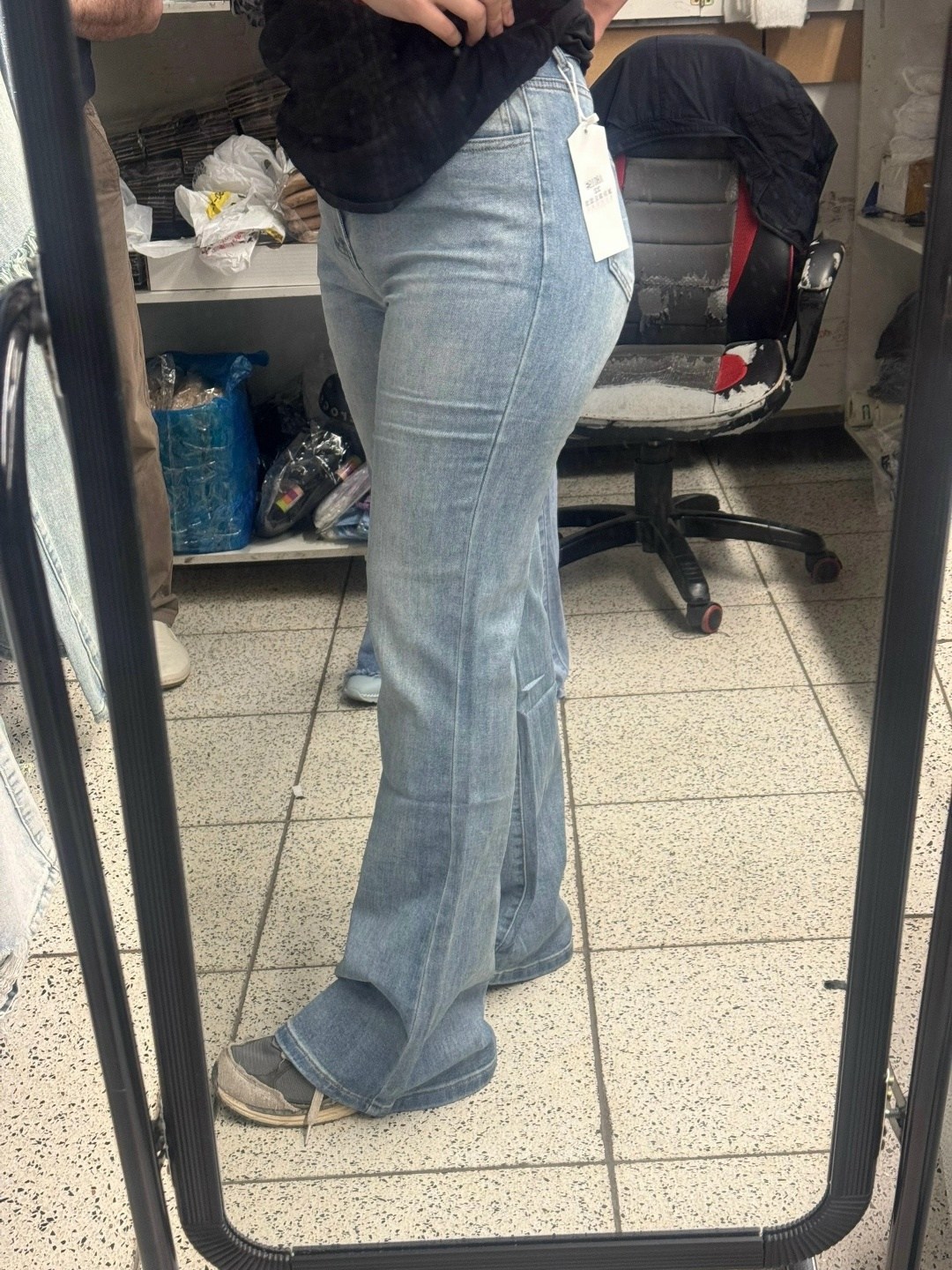 bell bottom jeans,женские джинсы,celebrity pink women's mid rise flare jeans,джинсы sergio falconi женские клеш,женские джинсы клеш
