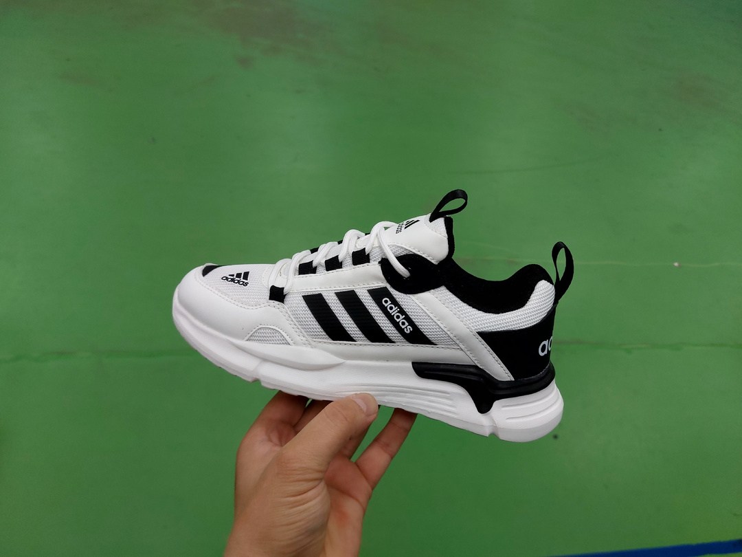 мужские кроссовки adidas,кроссовки adidas,кроссовки,кроссовки adidas зимние,кроссовки adidas кроссовки