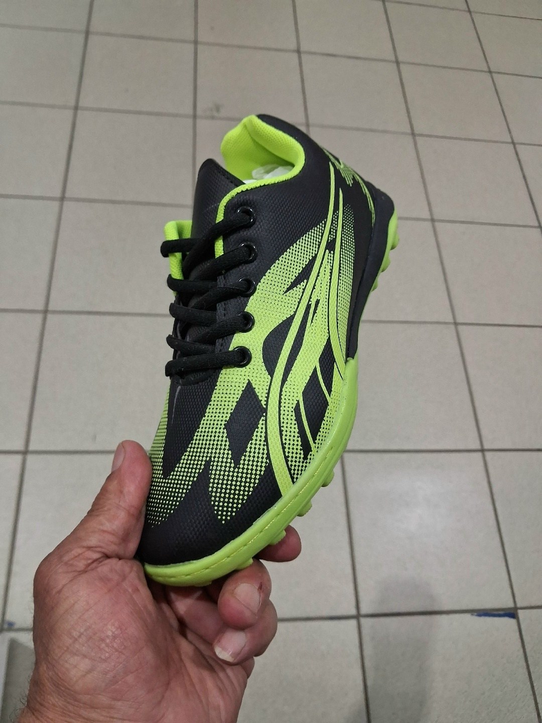 футбольные сороконожки,сороконожка для футбола,nike сороконожки,футбольная ,бутсы сороконожки