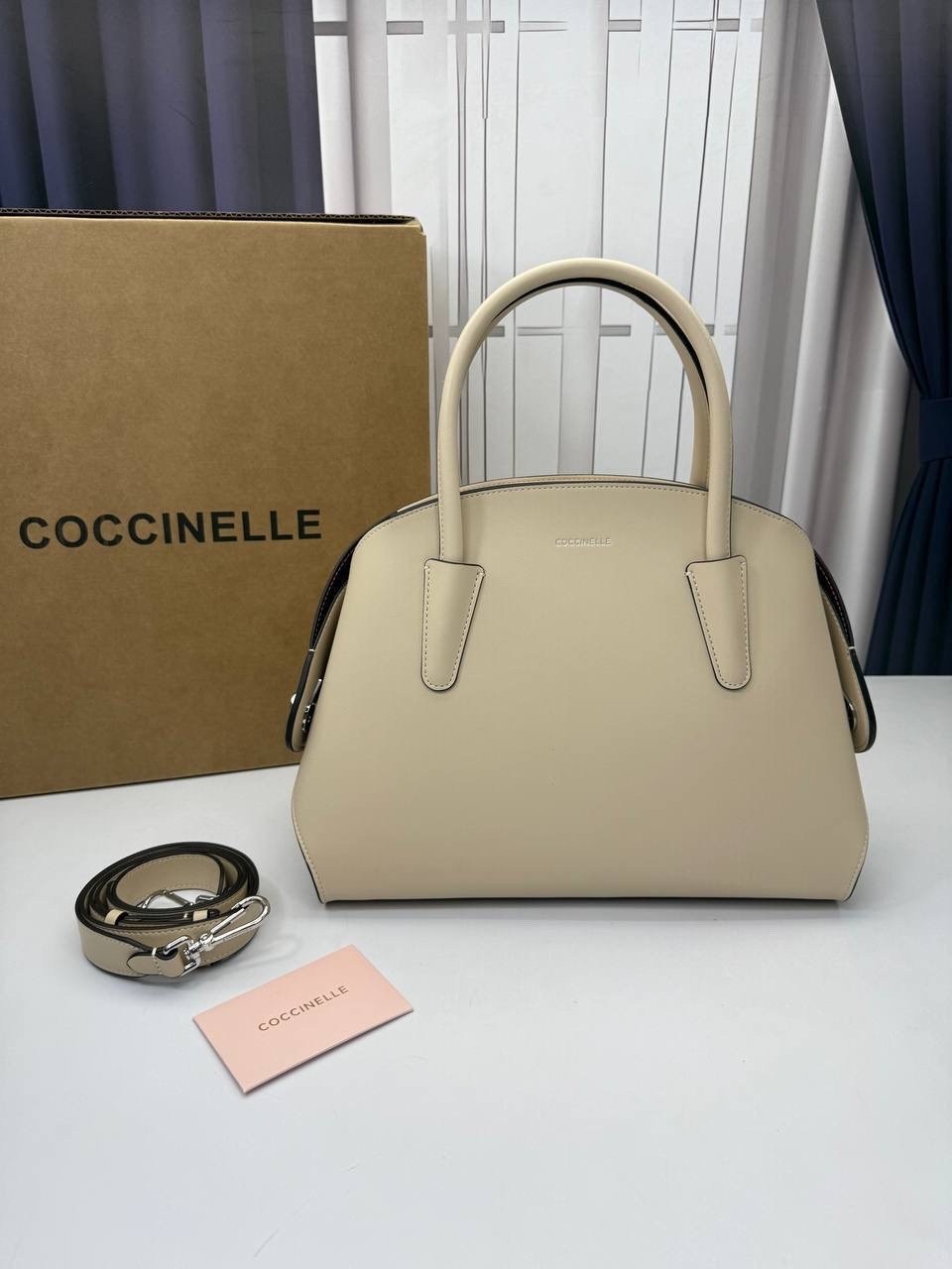 сумки coccinelle,сумка,сумки женская,кожаная сумка coccinelle,классическая сумка