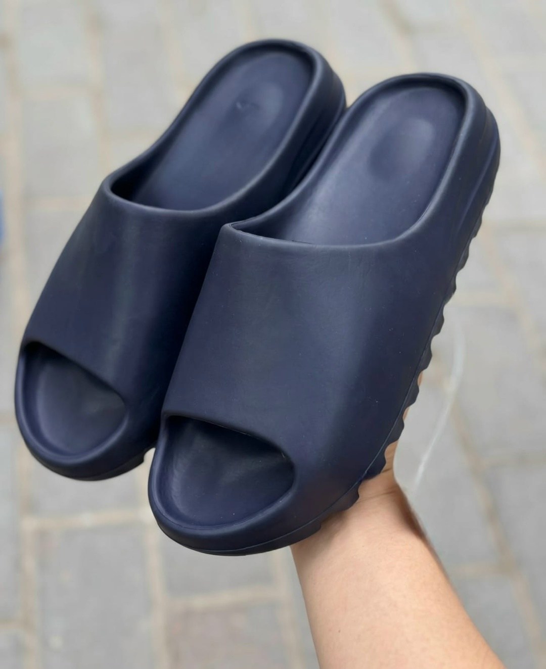 шлепанцы adidas yeezy slide,сланцы adidas yeezy slide,adidas yeezy slide,тапки,сланцы мужские adidas