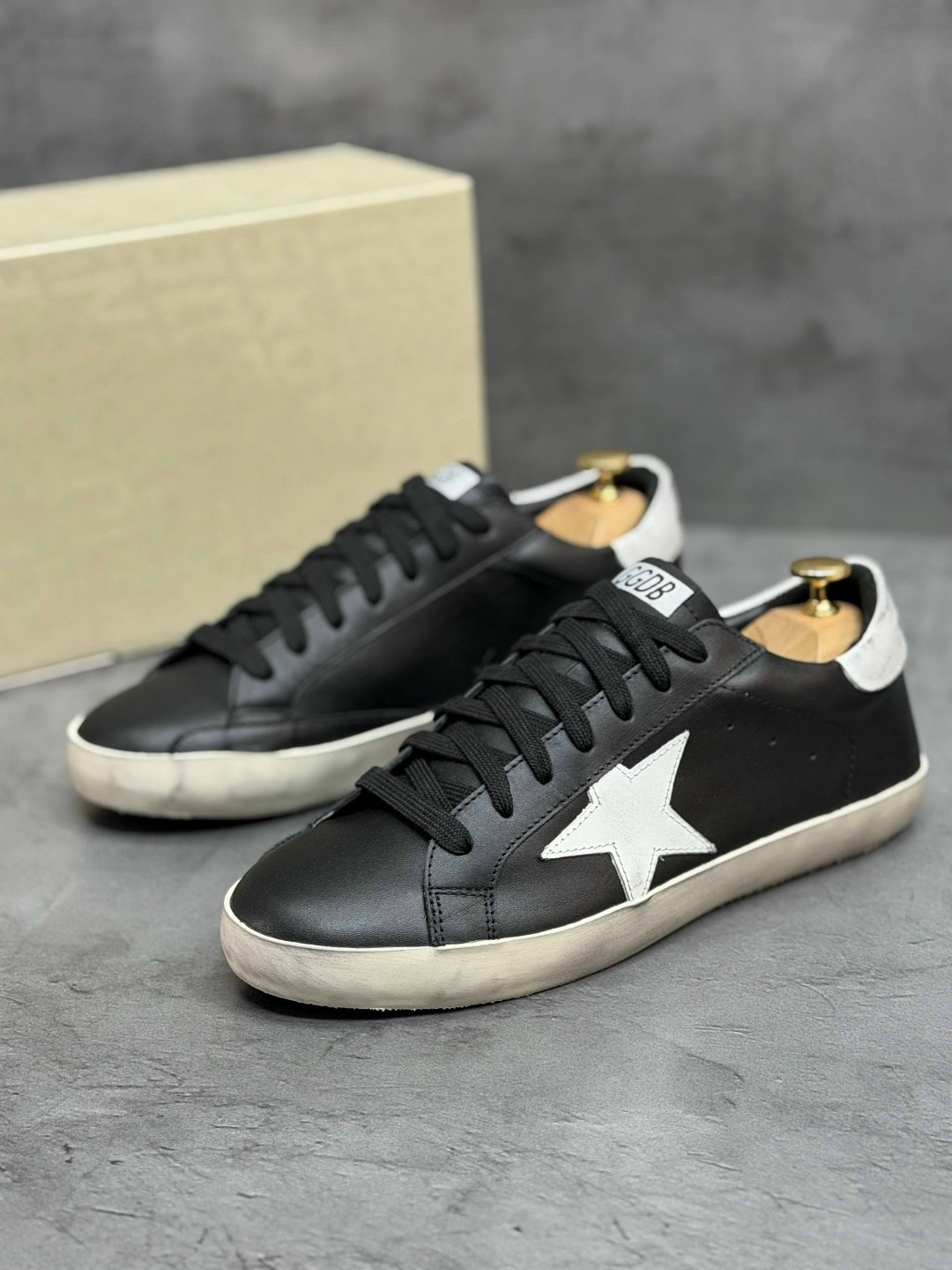 кроссовки golden goose,кроссовки golden goose superstar distressed black silver,кроссовки golden goose super-star со звездой черный,кроссовки golden goose superstar black white,кеды golden goose