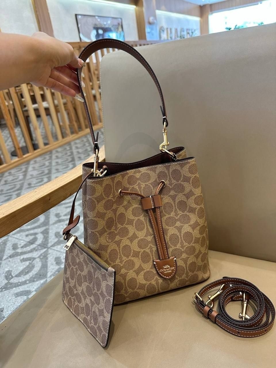 coach сумка ведро,сумка coach,сумка ведро коач,coach сумка женская,сумка на плечо ведро coach