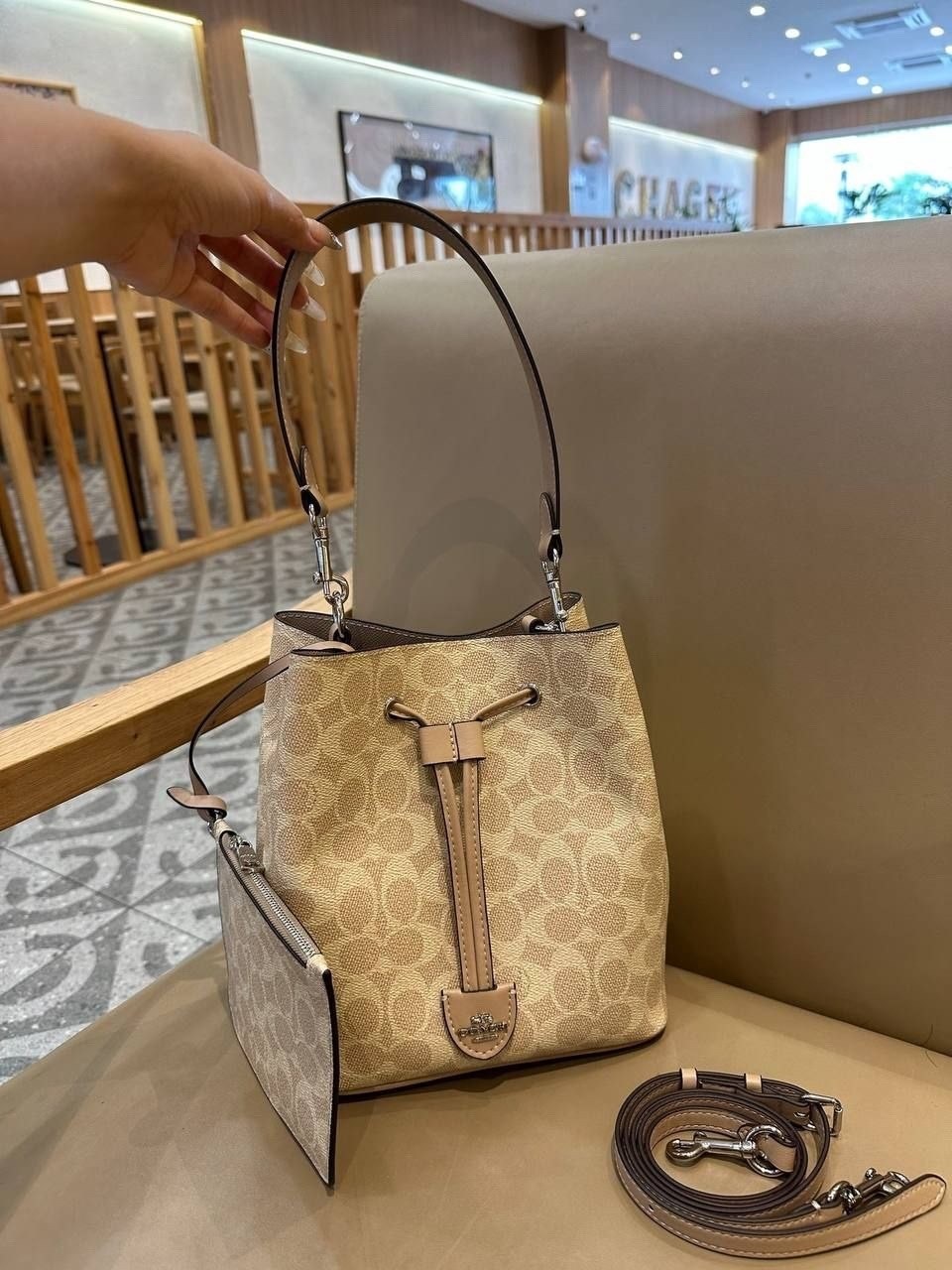 coach сумка ведро,сумка coach,сумка ведро коач,coach сумка женская,сумка на плечо ведро coach