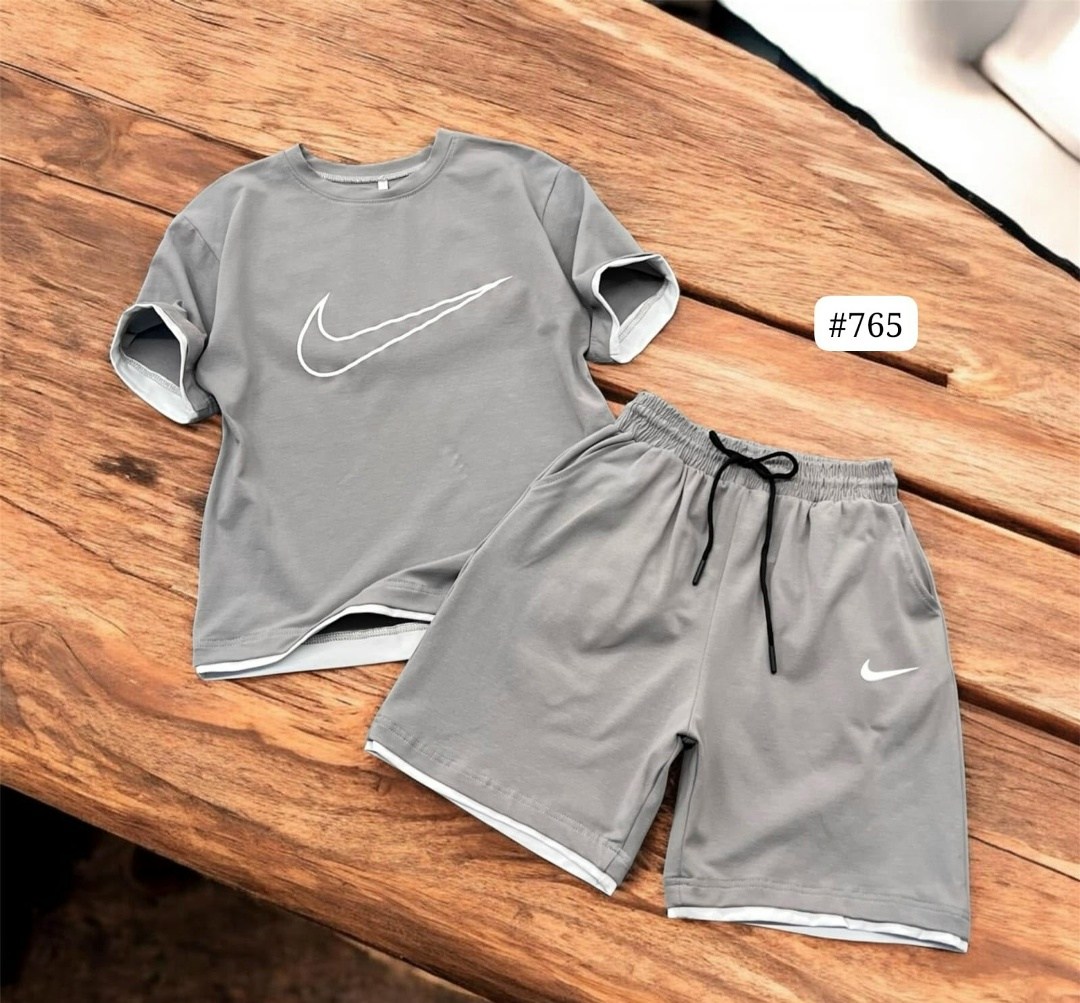 спортивный костюм nike мужской,костюм спортивный с футболкой и шортами летний,костюм футболка шорты спортивный,летний спортивный костюм футболка с шортами nike,костюм спортивный nike