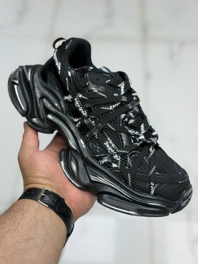 кроссовки balenciaga,balenciaga массивные женские кроссовки track 1.0,кроссовки balenciaga wmns track 2 trainer beige кремовый,balenciaga track.2 кроссовки,кроссовки balenciaga wmns runner sneaker кре