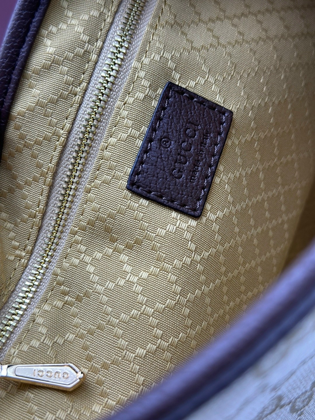 сумка gucci,женская сумка gucci,сумка гуччи хобо,гуччи сумка женская,сумки гуччи