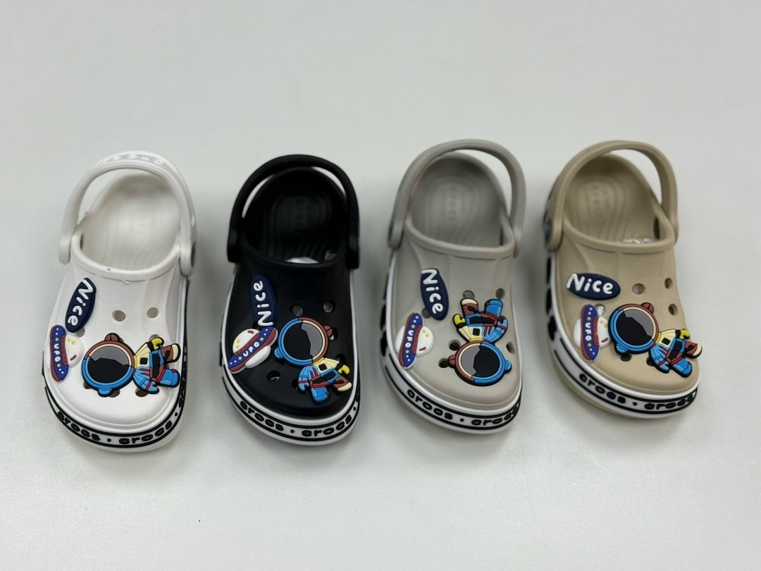 ,детские сандалии,crocs коллаборации 2026,кроксы сабо детские,детские кроксы