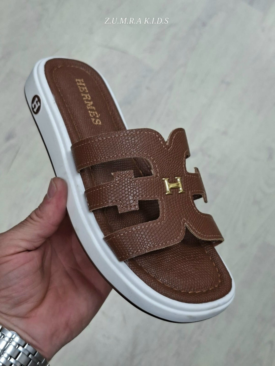 шлепки hermes женские,женские кожаные шлепки hermes oran коричневые,шлепки гермес женские,шлепки хермес оран,шлепанцы эрмес