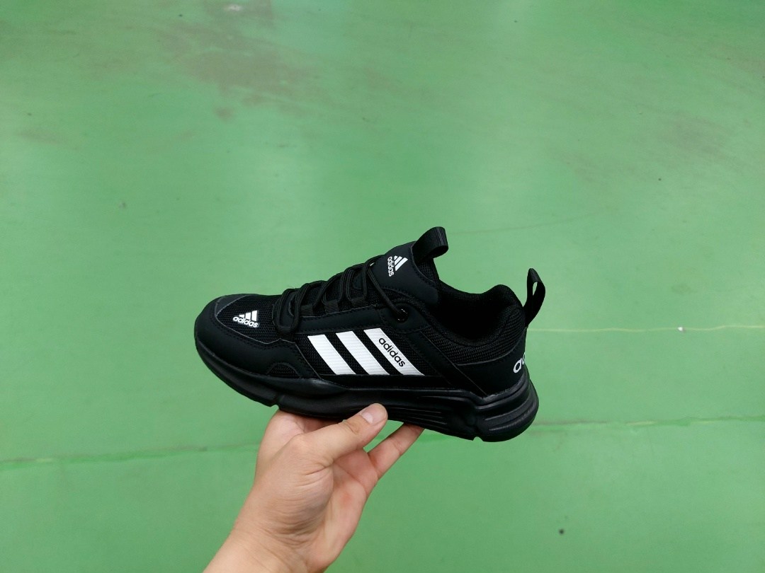 мужские кроссовки adidas,кроссовки adidas,кроссовки,кроссовки adidas зимние,кроссовки adidas кроссовки