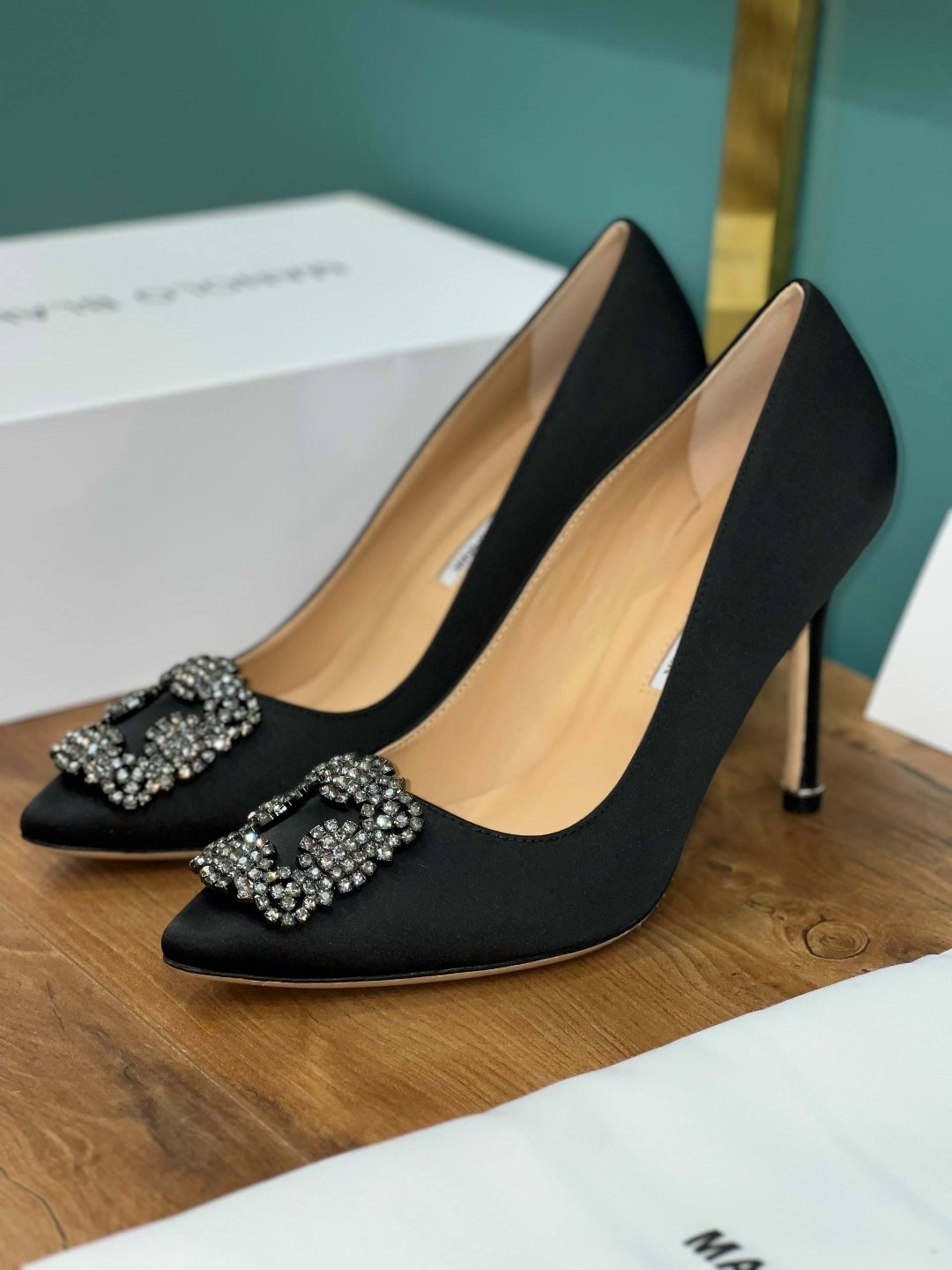 туфли manolo blahnik,маноло бланик туфли,туфли manolo blahnik hangisi,туфли маноло бланик черные,