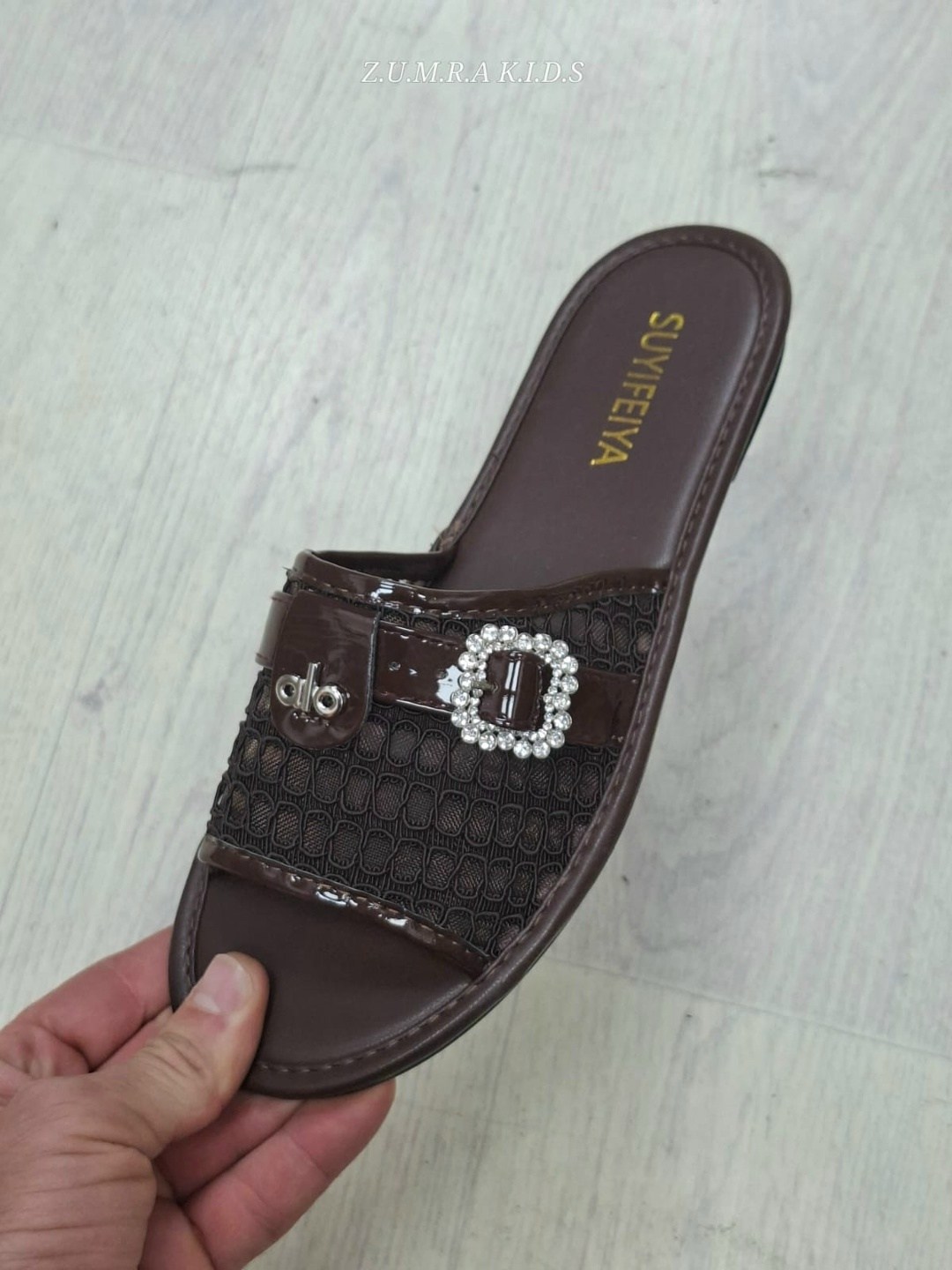 шлепанцы женские,шлёпанцы miu miu,шлепки женские,,шлепанцы модные