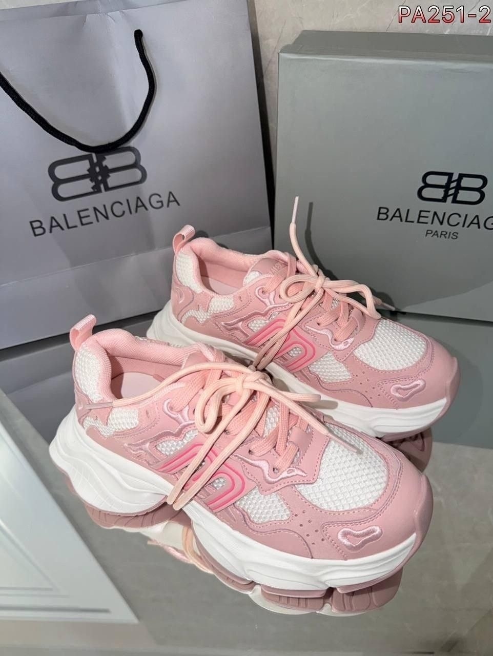 кроссовки женские balenciaga,кроссовки balenciaga,кроссовки balenciaga triple s,balenciaga triple s,balenciaga triple