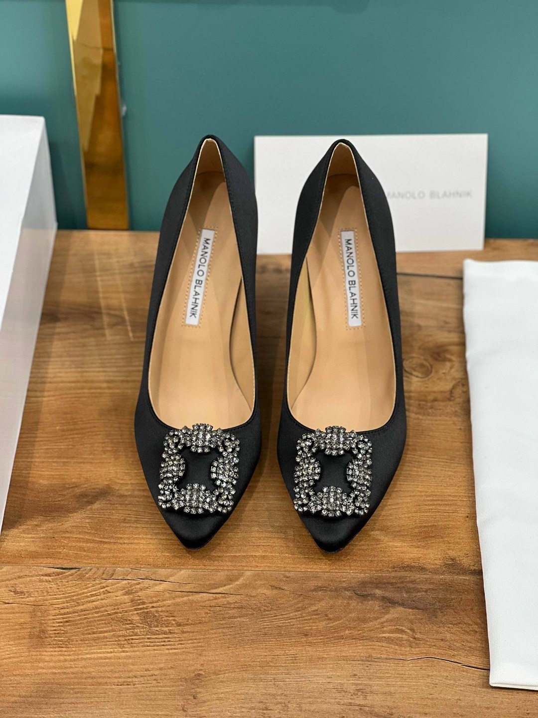 туфли manolo blahnik,маноло бланик туфли,туфли manolo blahnik hangisi,туфли маноло бланик черные,