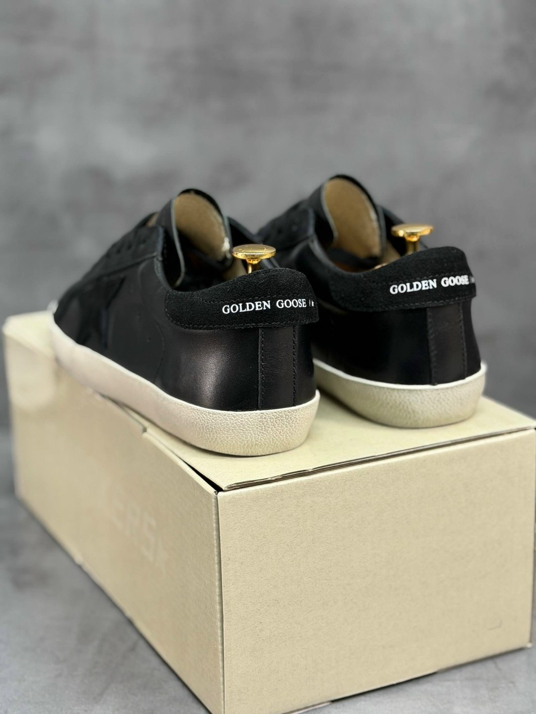 кроссовки golden goose,кеды женские golden goose super star черные 41 eu,кеды golden goose,кеды hi star golden goose черный,