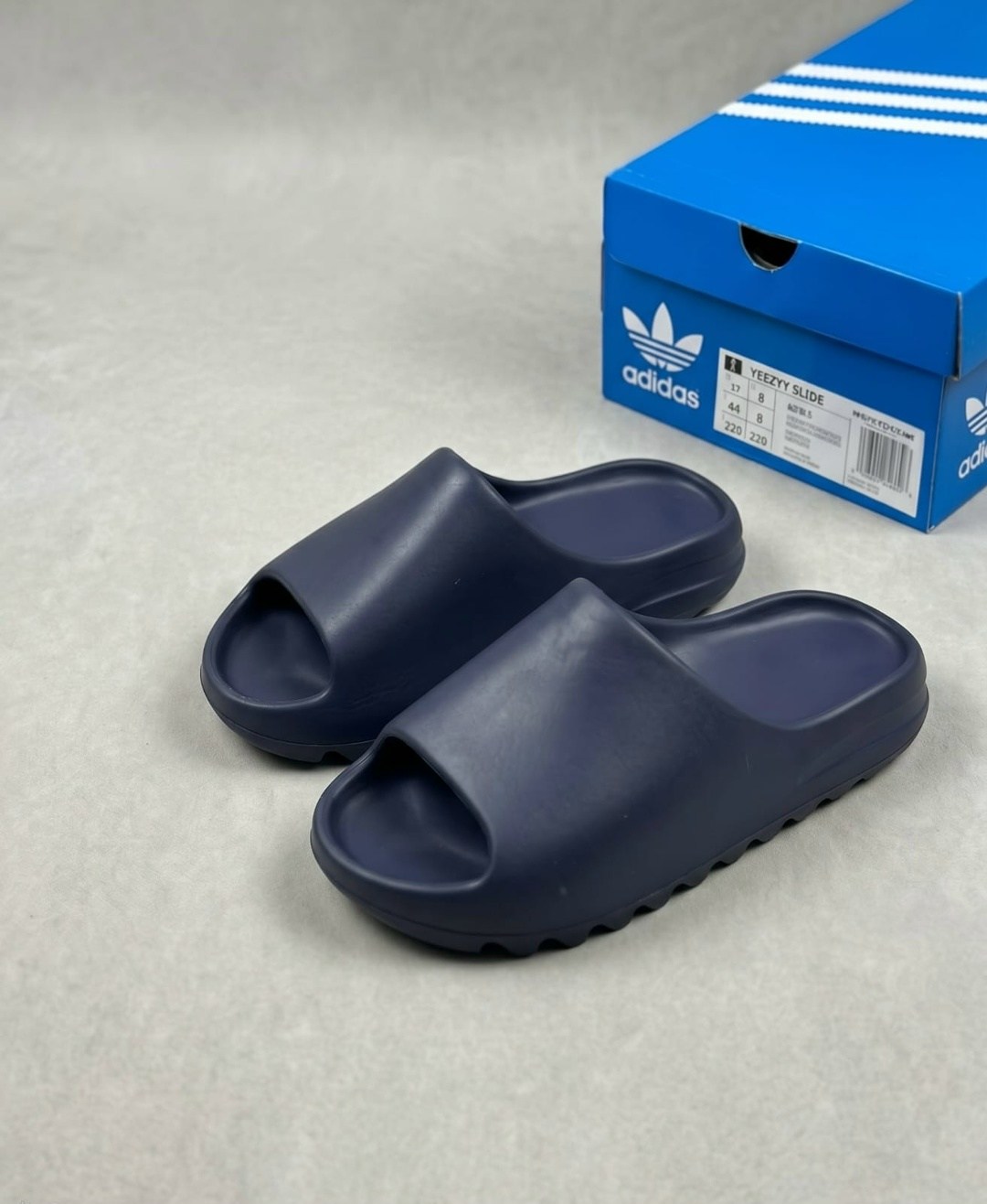 шлепанцы adidas yeezy slide,сланцы adidas yeezy slide,adidas yeezy slide,тапки,сланцы мужские adidas