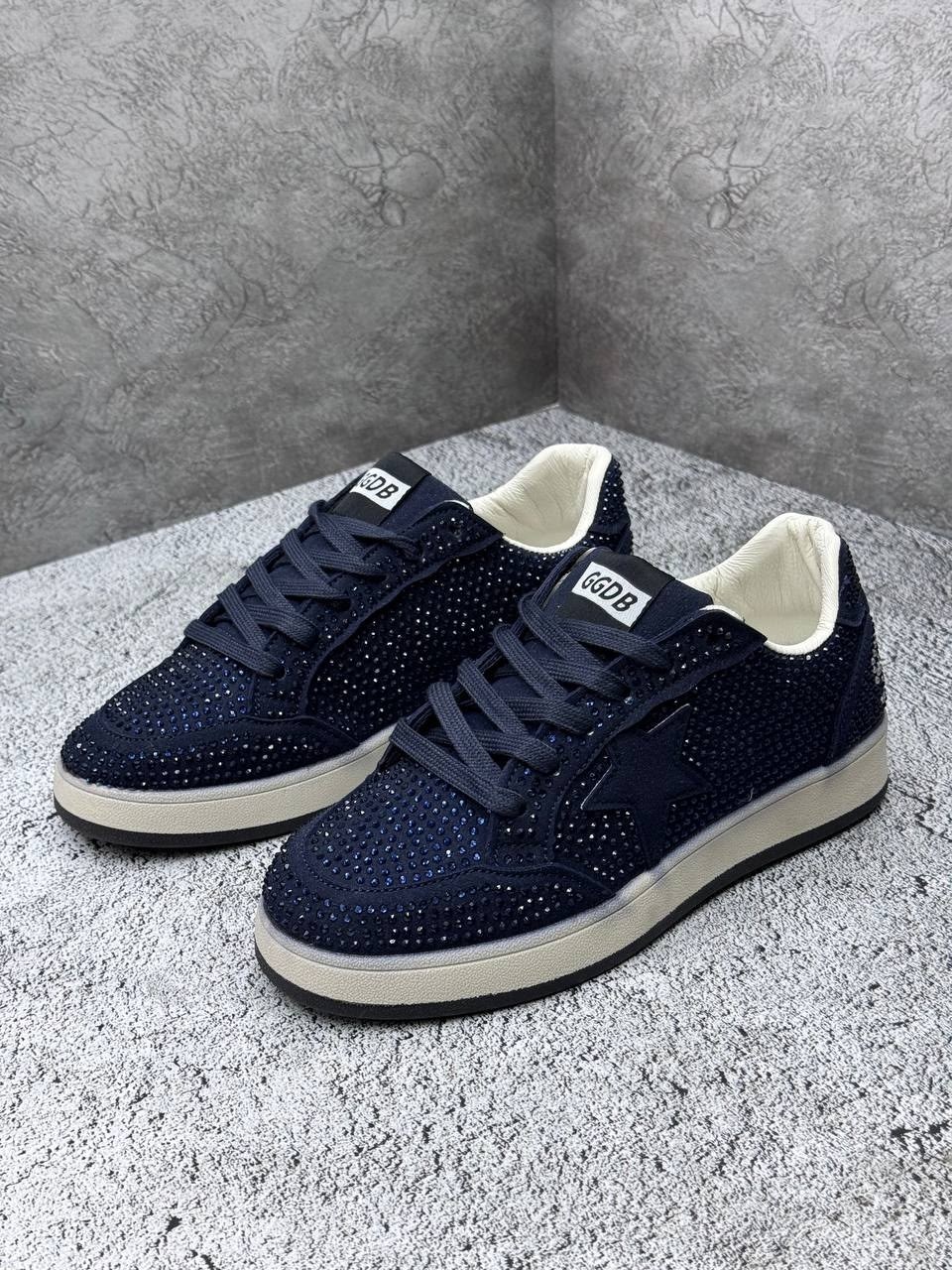 ,кроссовки golden goose,кеды голден гус,кроссовки со звездами,кеды golden goose