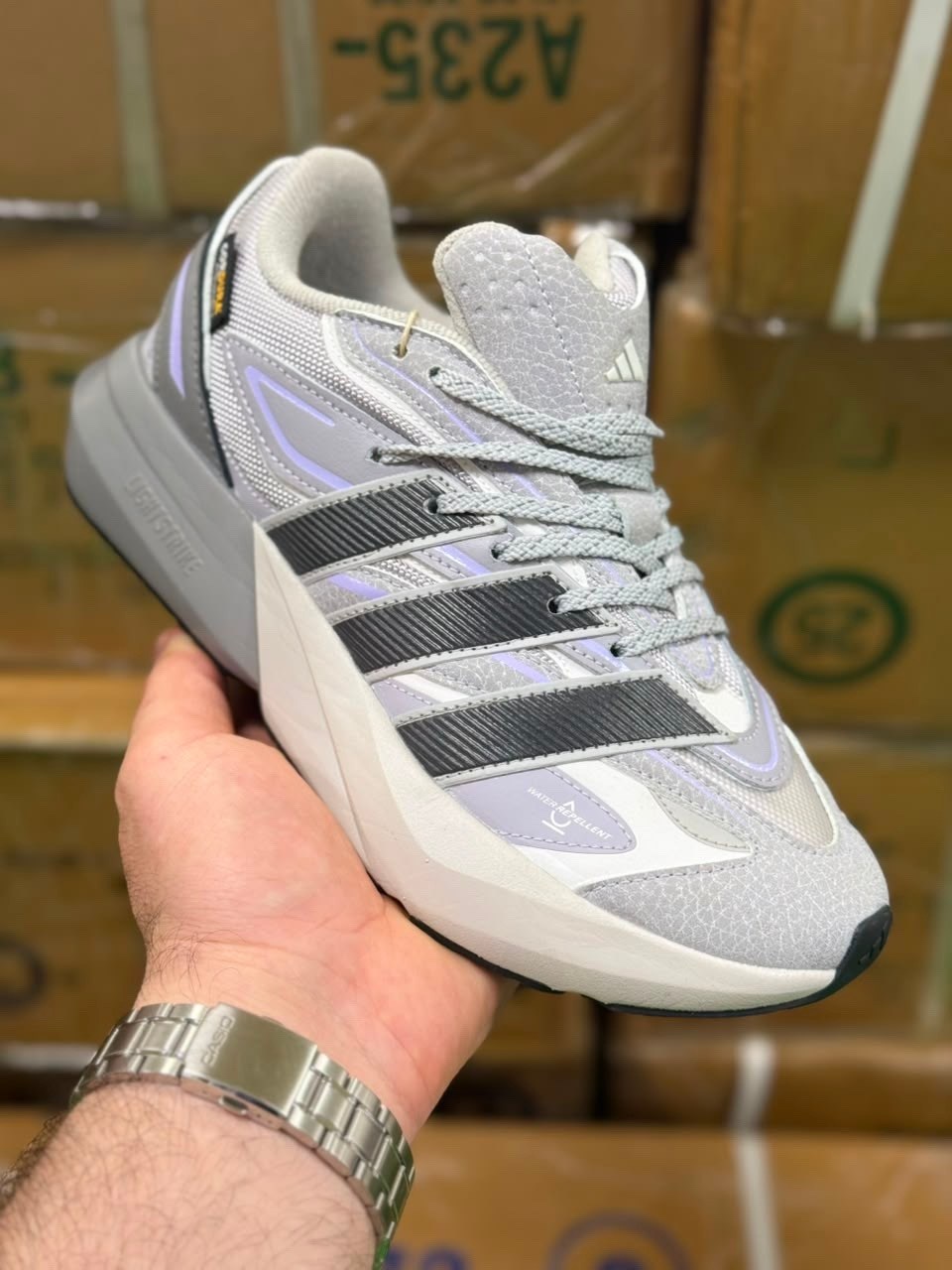 кроссовки adidas,adidas женские кроссовки,мужские кроссовки adidas,кроссовки,кроссовки адидас