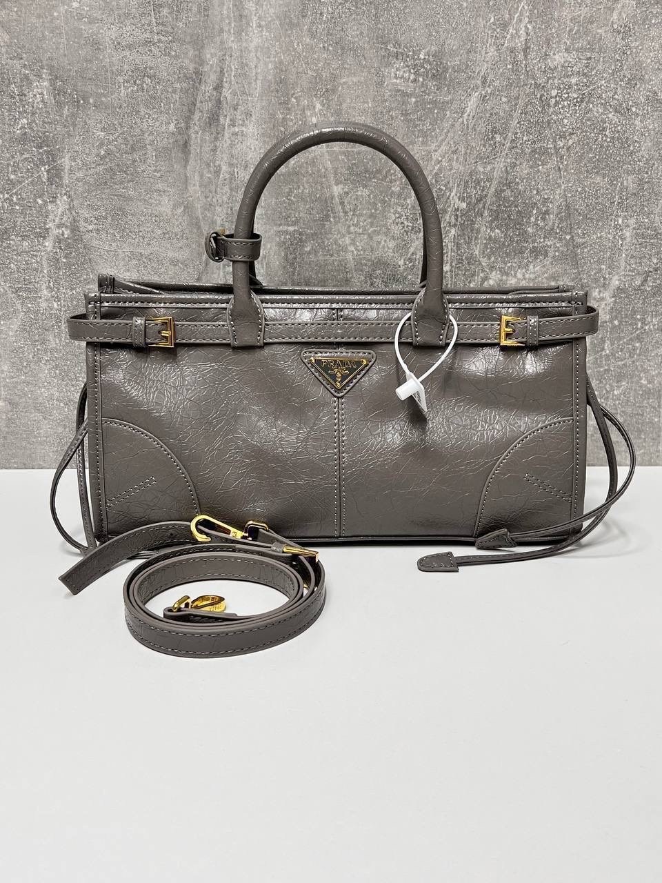 женская сумка prada,сумка prada,сумка,сумка prada натуральная кожа 38х24,модная сумка