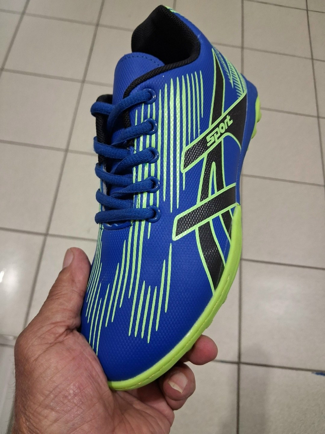 футбольные сороконожки,сороконожка для футбола,nike сороконожки,футбольная ,бутсы сороконожки