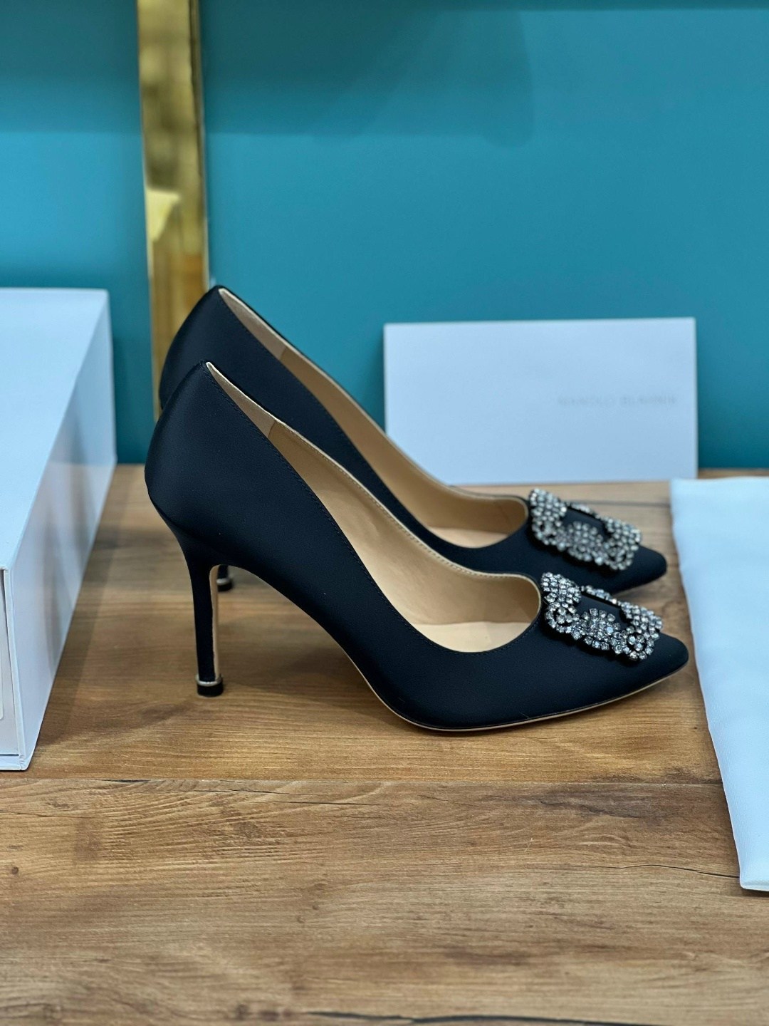туфли manolo blahnik,маноло бланик туфли,туфли manolo blahnik hangisi,туфли маноло бланик черные,