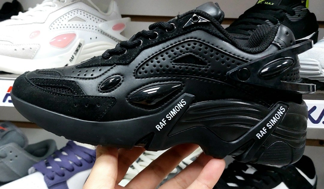 кроссовки raf simons cylon 21,кроссовки raf simons,кроссовки,кроссовки adidas ozweego 2 x raf simons цвет черный,adidas x raf simons ozweego 2 black