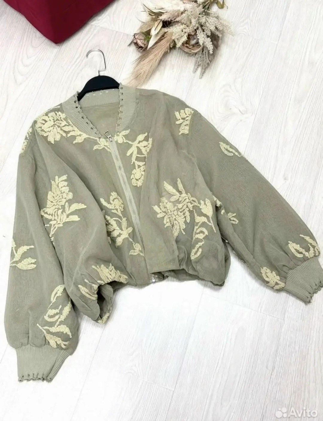 куртка бомбер,куртка с вышивкой,bomber jacket,женская куртка бомбер,куртка
