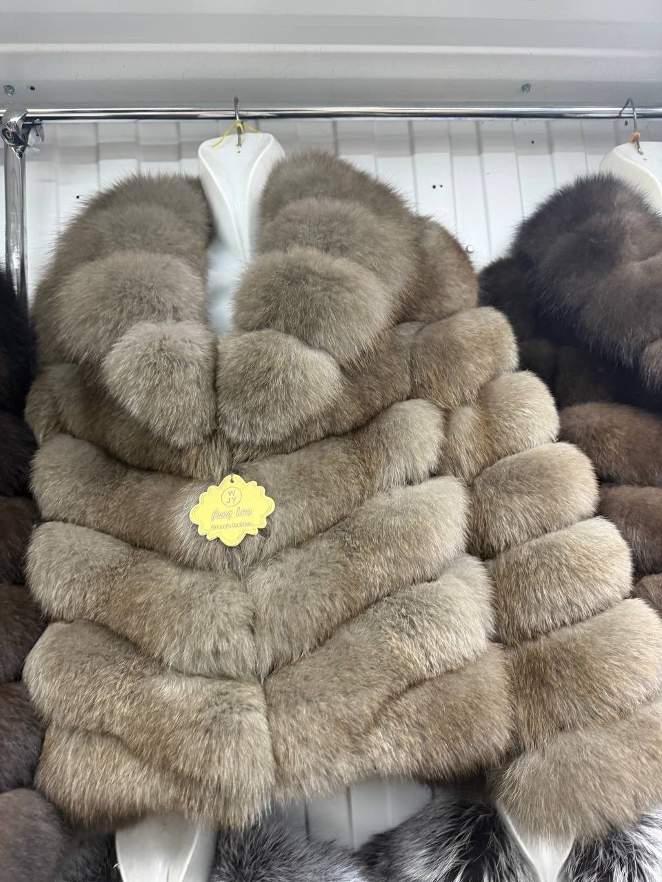 шуба из песца,шуба из песца под соболь,шуба песец под соболь,шуба песец,шуба из песца с английским воротником