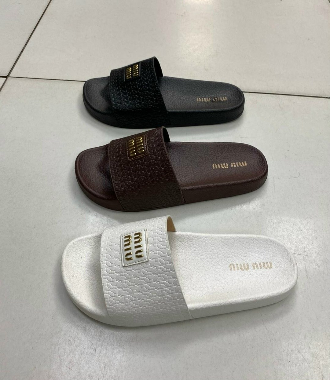шлепанцы женские,шлёпанцы miu miu,,шлепки женские,женские шлёпанцы мюли miu miu