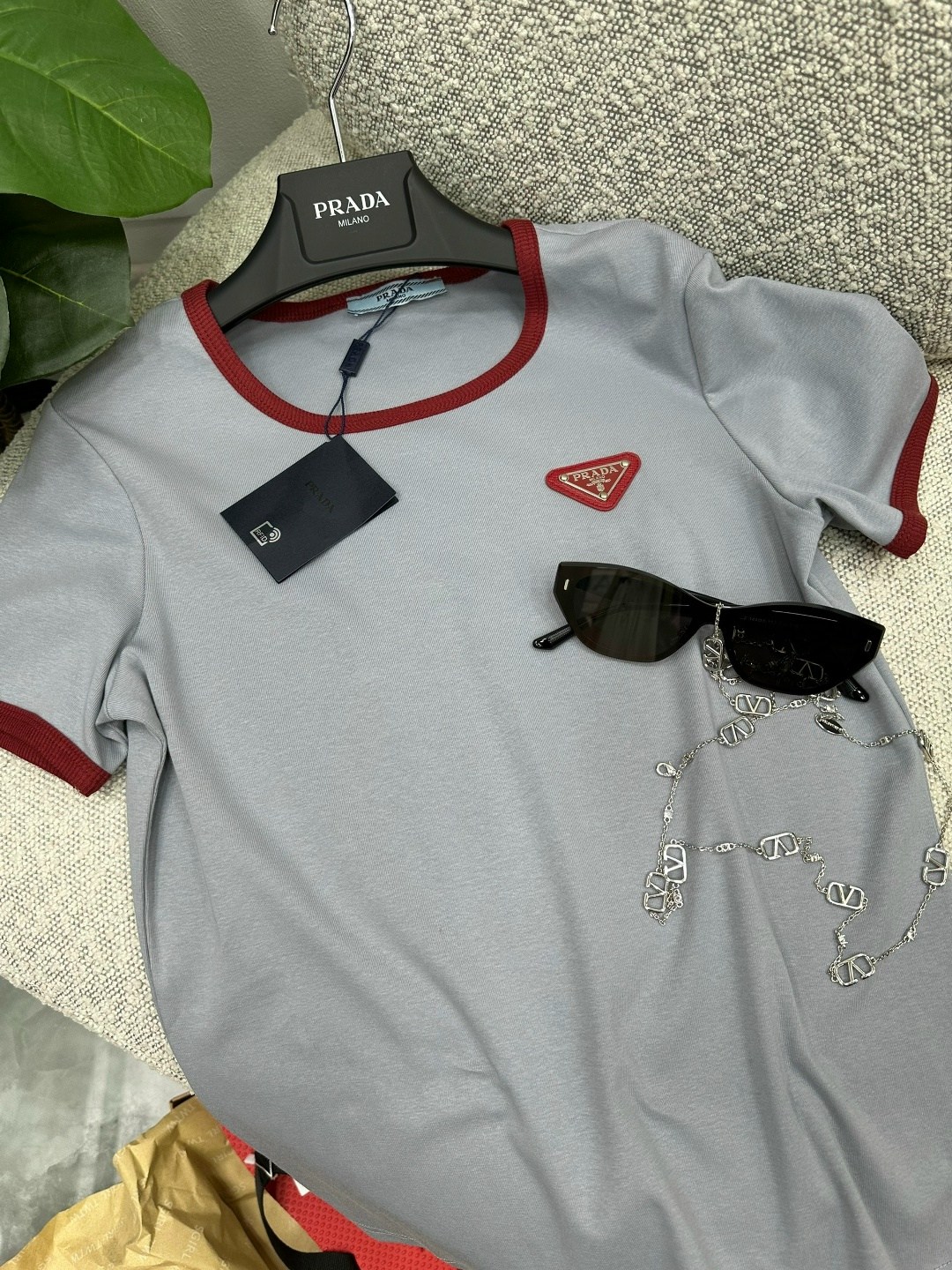 футболка,футболки для мужчин,мужская футболка,футболка prada,брендовые вещи