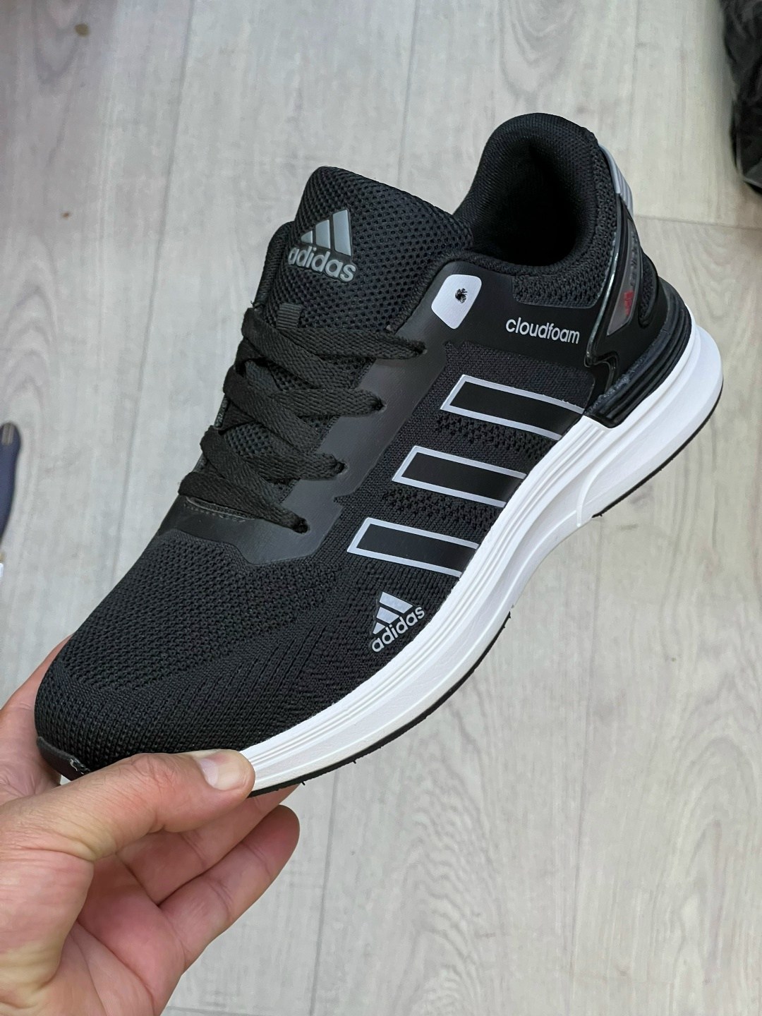 кроссовки мужские adidas,кроссовки adidas,кроссовки,мужские кроссовки,спортивные кроссовки