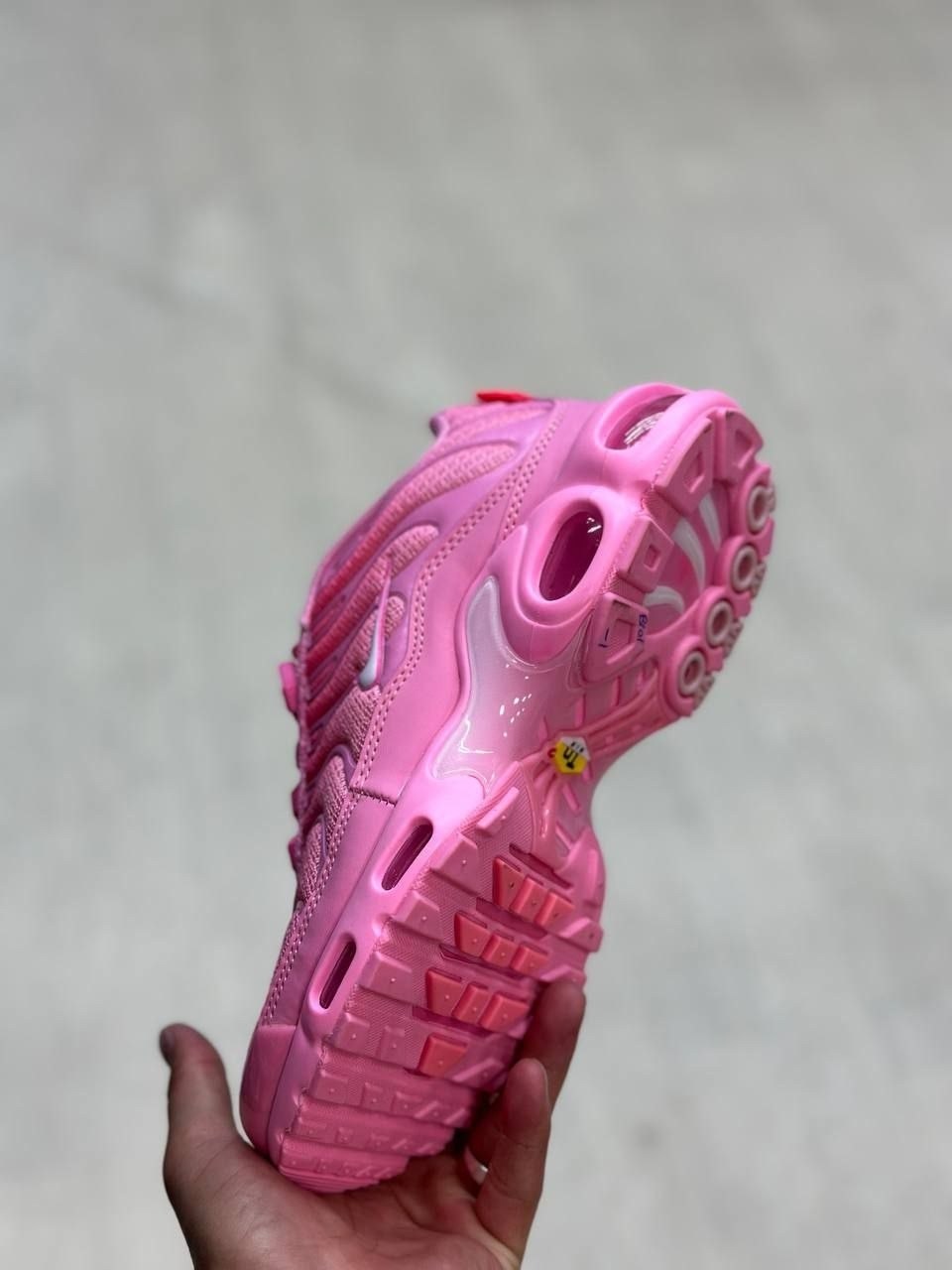 кроссовки летние спортивные nike air max tn plus,nike air max plus tn,nike tn pink,кроссовки,nike air max plus tn white