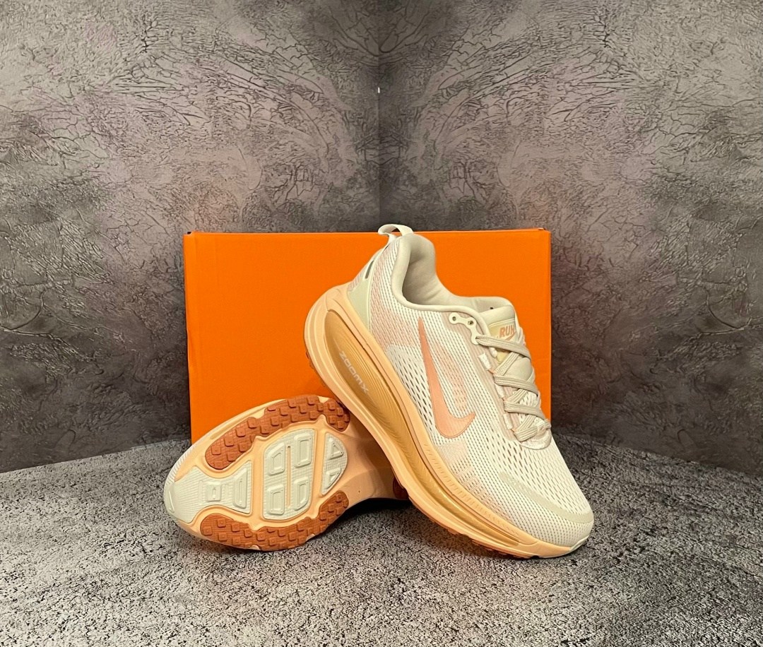 кроссовки,кроссовки nike,спортивная ,женские кроссовки,повседневные кроссовки