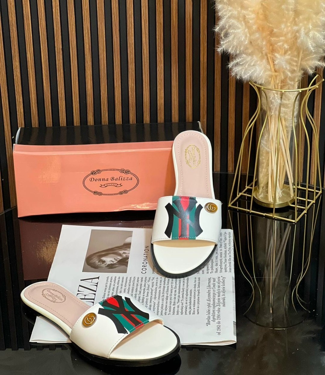 шлепанцы louis vuitton,тапочки louis vuitton,сандалии louis vuitton,шлепанцы женские louis vuitton,шлепанцы луи виттон