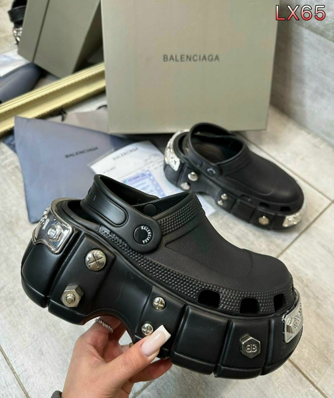 кроксы баленсиага,сабо balenciaga,баленсиага хард крокс,balenciaga x crocs,кроксы под balenciaga