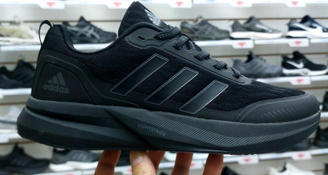 кроссовки мужские adidas,кроссовки adidas,мужские кроссовки adidas ozelia,кроссовки adidas adidas,оригинальные кроссовки adidas