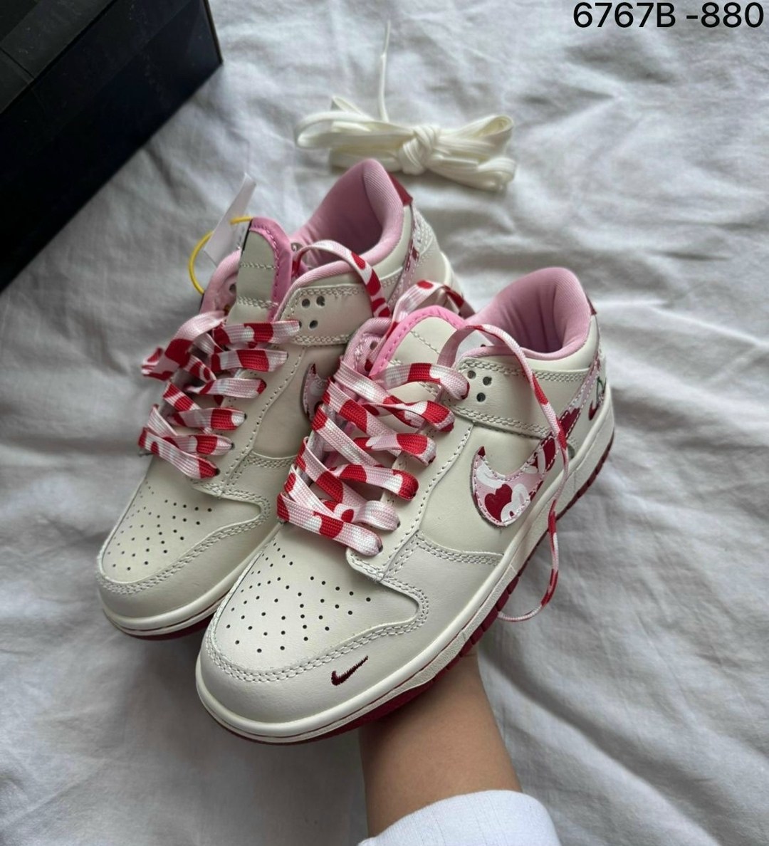 спортивная ,кроссовки,кроссовки женскиe,кроссовки женские nike dunk low,кроссовки высокие
