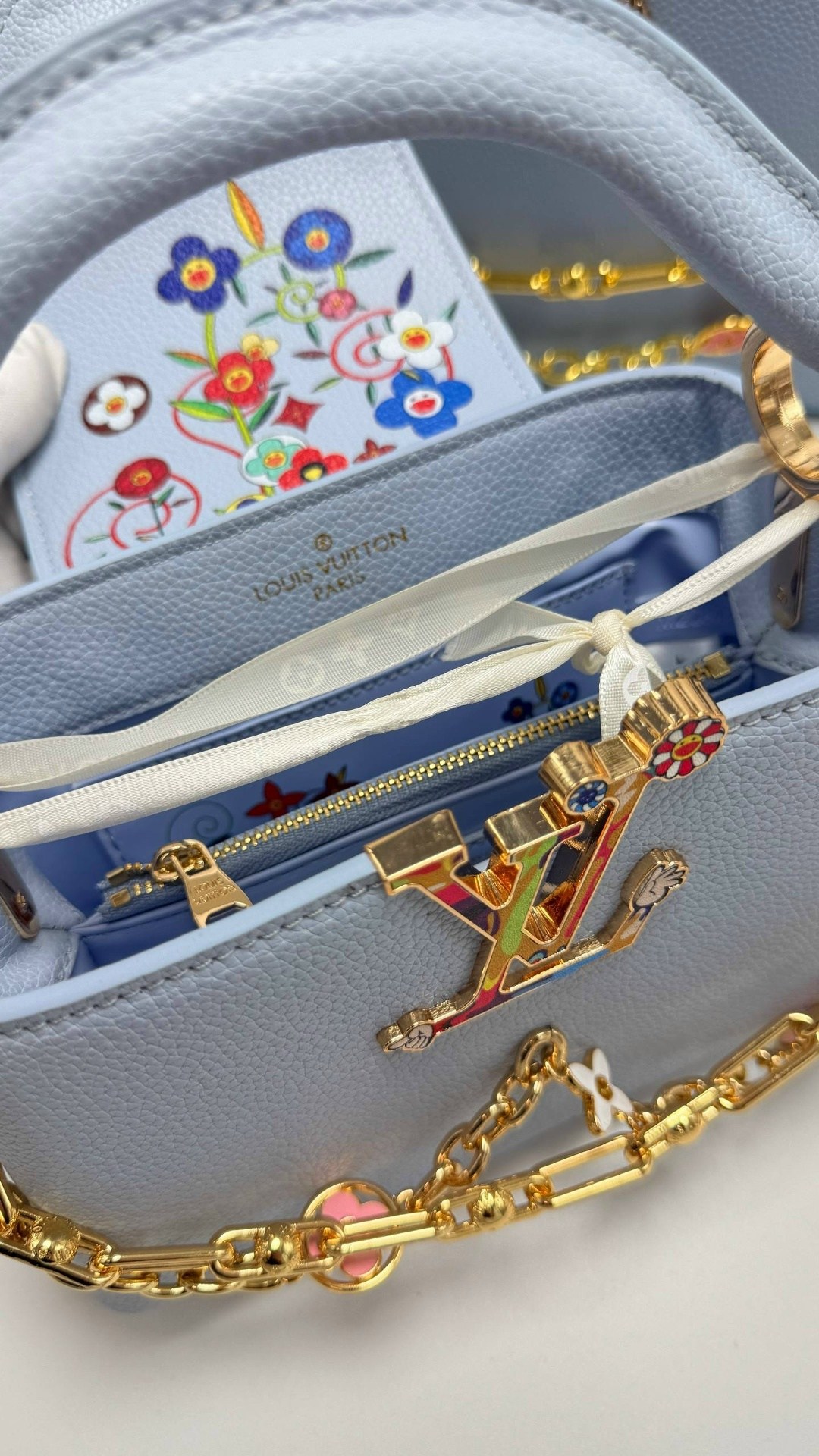 женская сумка louis vuitton,louis vuitton capucines,louis vuitton сумки,сумка луи виттон capucines,сумки луи виттон