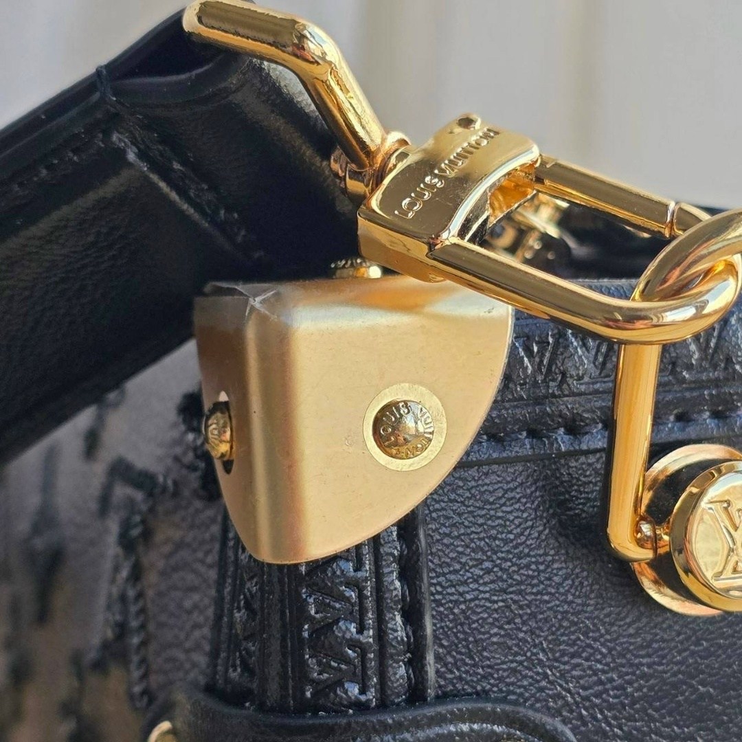 cумка louis vuitton,louis vuitton monogram,louis vuitton bag,louis vuitton женская сумка,louis vuitton v tote