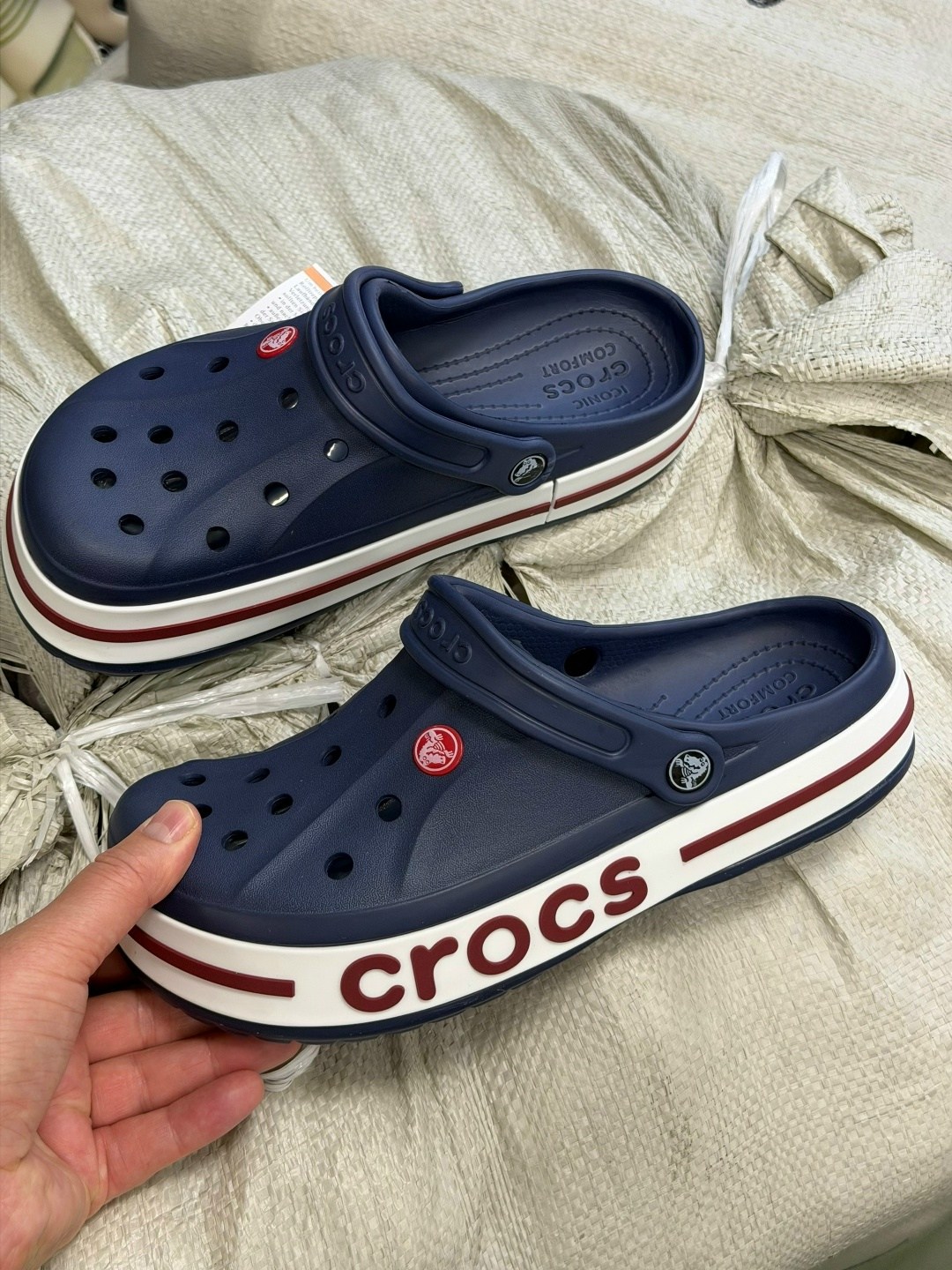 сабо crocs,,кроксы iconic comfort,черные кроксы оригинал,кроксы 2026