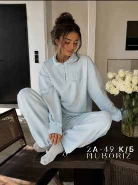 Костюм
