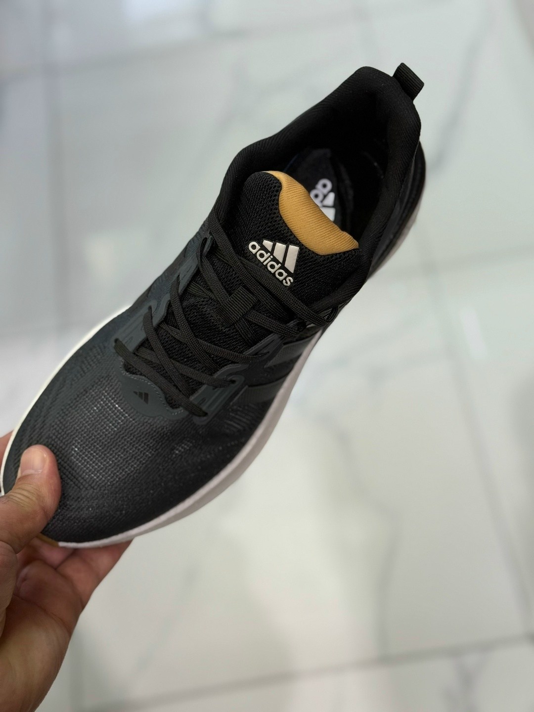 кроссовки adidas,кроссовки адидас артикул вв5428,кроссовки мужские женские adidas,кроссовки мужские adidas,кроссовки