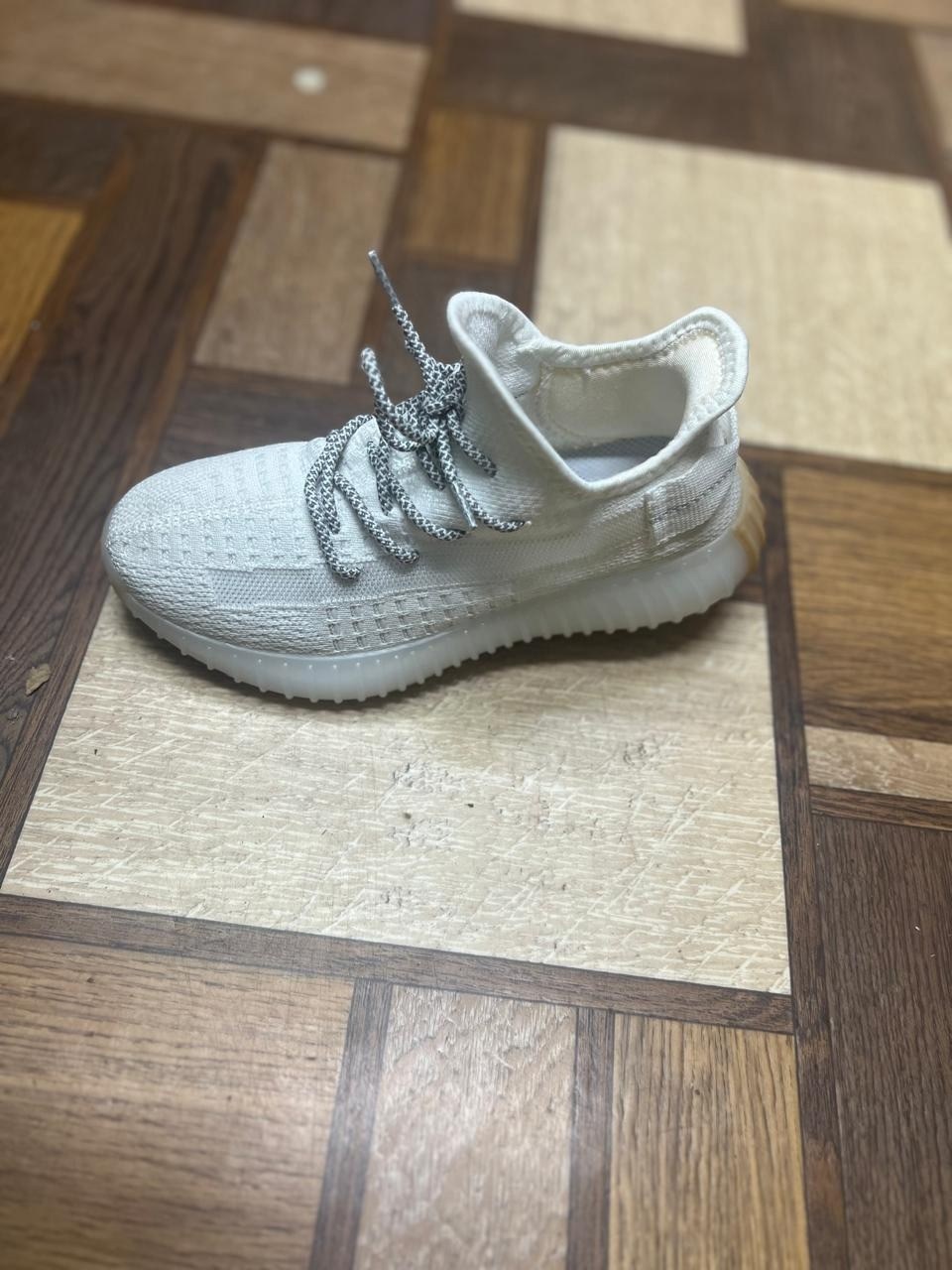 кроссовки,кроссовки adidas yeezy boost 350,yeezy boost 350 зеленые,,кроссовки yeezy
