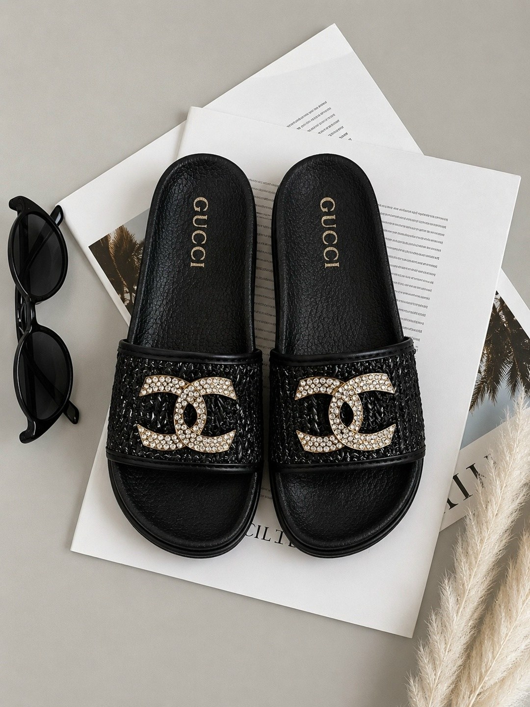 ,шлепанцы женские,тапочки женские chanel,тапочки модные,босоножки летние
