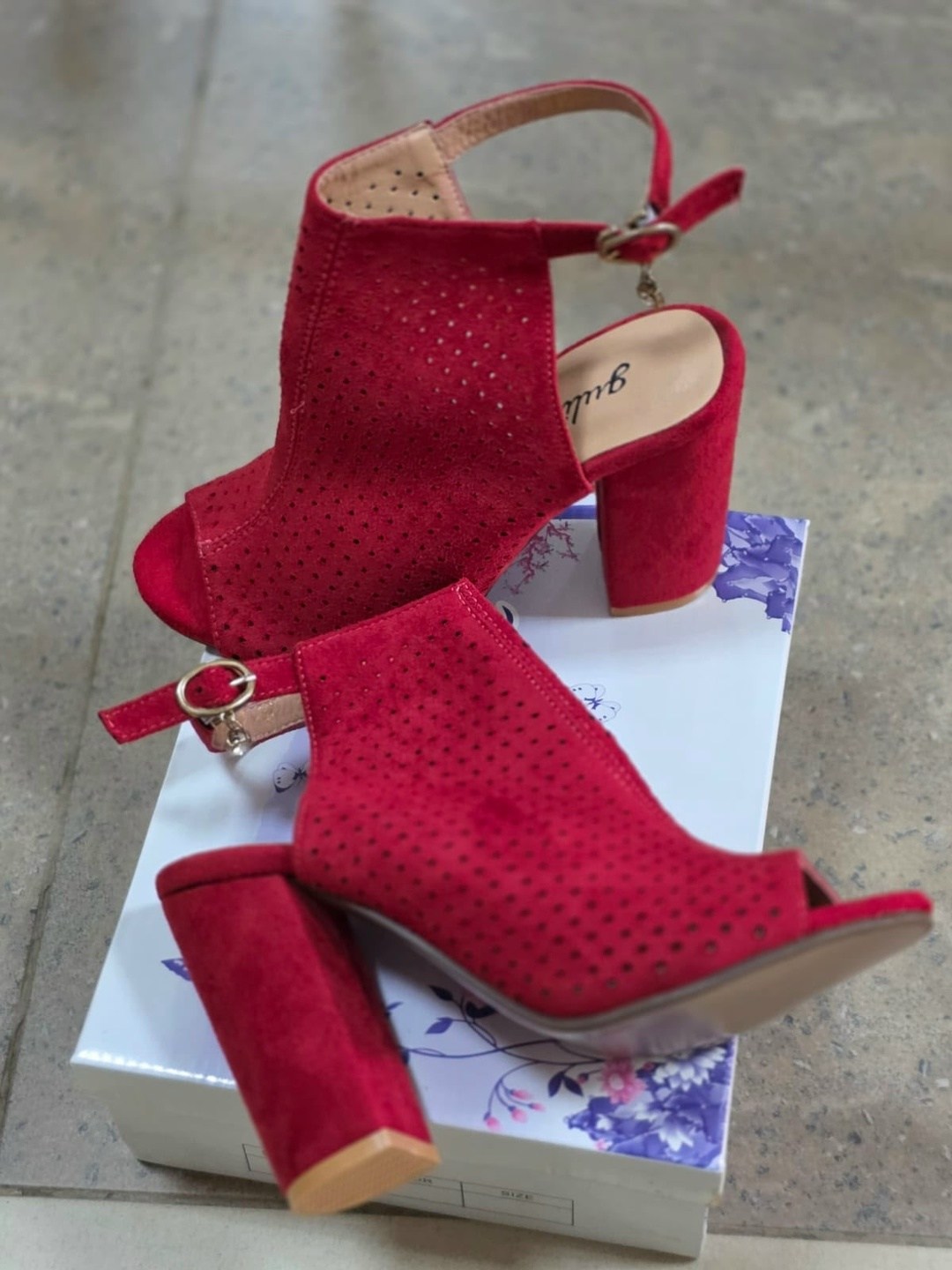 красные босоножки на каблуке, босоножки,женские босоножки,красные босоножки,