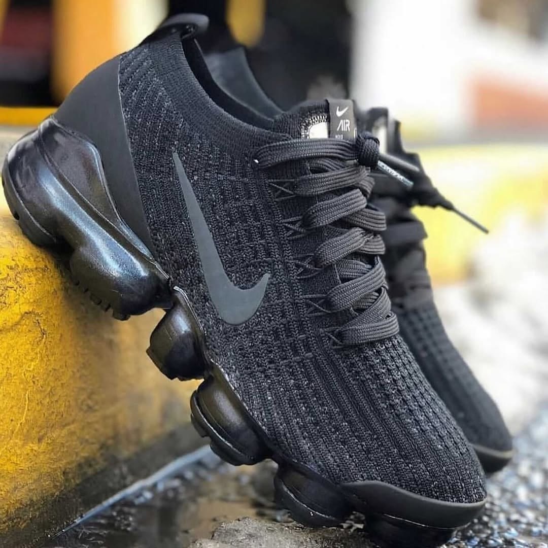 nike air vapormax flyknit 3,nike vapormax flyknit,nike vapormax flyknit black,nike air vapormax,nike vapormax triple black