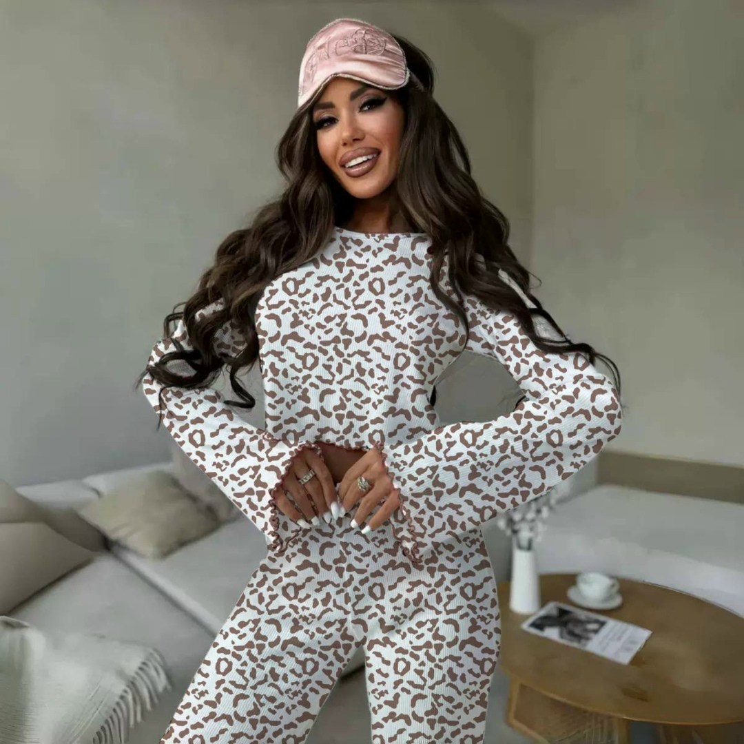 женские костюмы,женский костюм из двух предметов,женские наряды,брюки женские,костюм женский