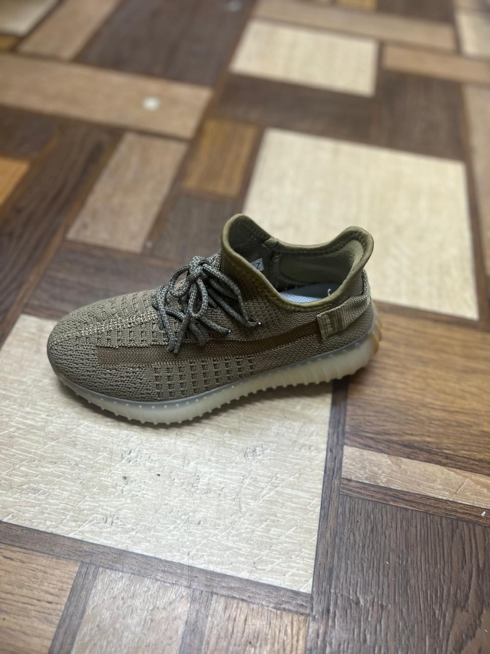 кроссовки,кроссовки adidas yeezy boost 350,yeezy boost 350 зеленые,,кроссовки yeezy